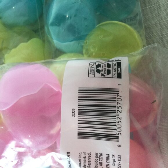 Lot of 5 Way to Celebrate Multicolor Plastic Fillable Easter Eggs 12 Count Each - Picture 5 of 7